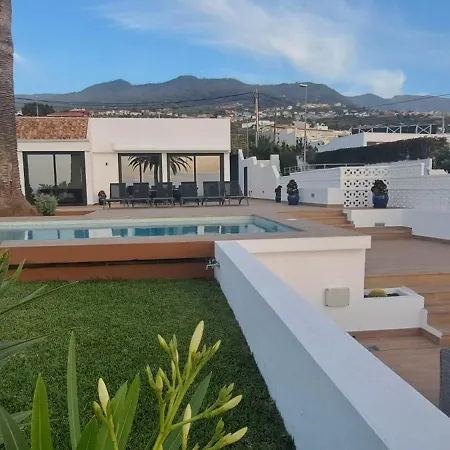 Max Villa Santa Úrsula