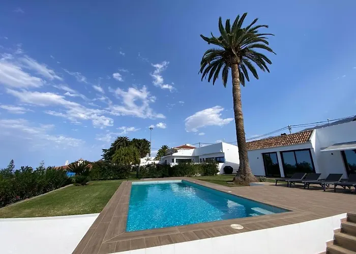 Max Villa Santa Úrsula